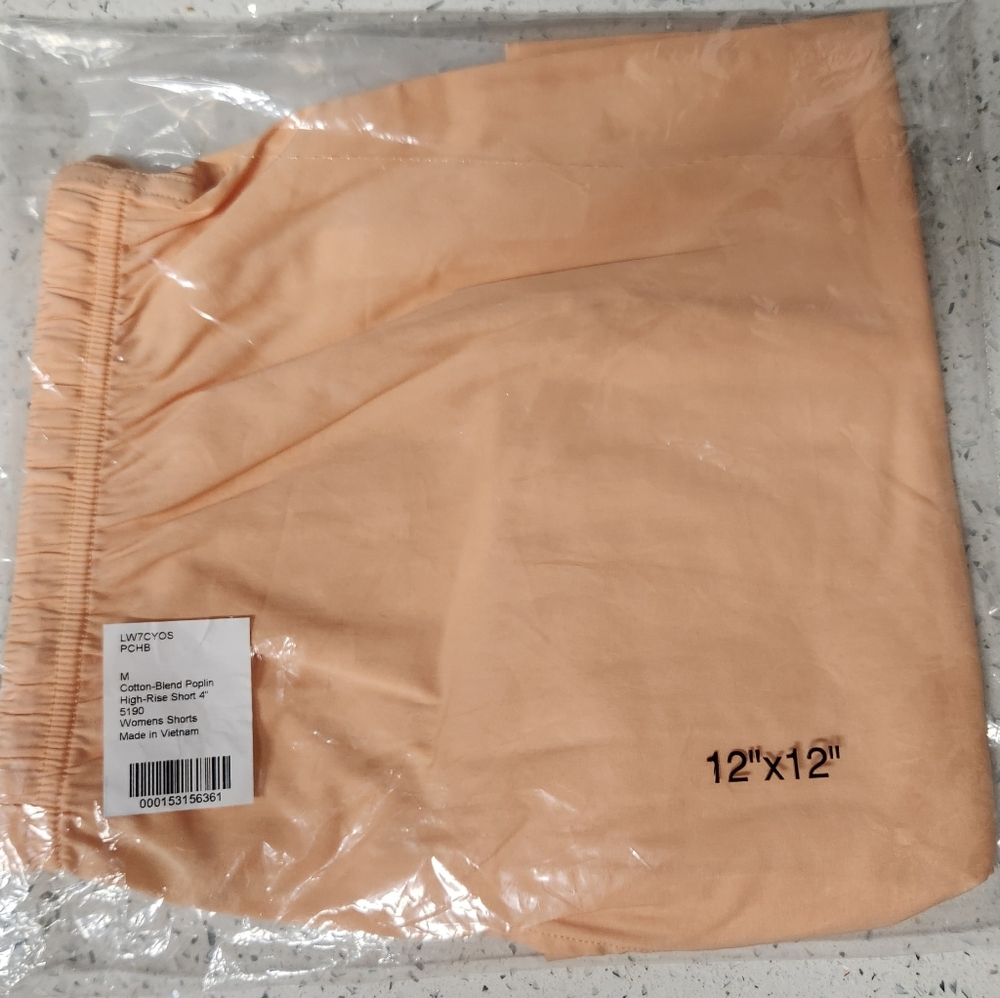 Lululemon Cotton-Blend Poplin High-Rise Short 4" - Picture 9 of 9